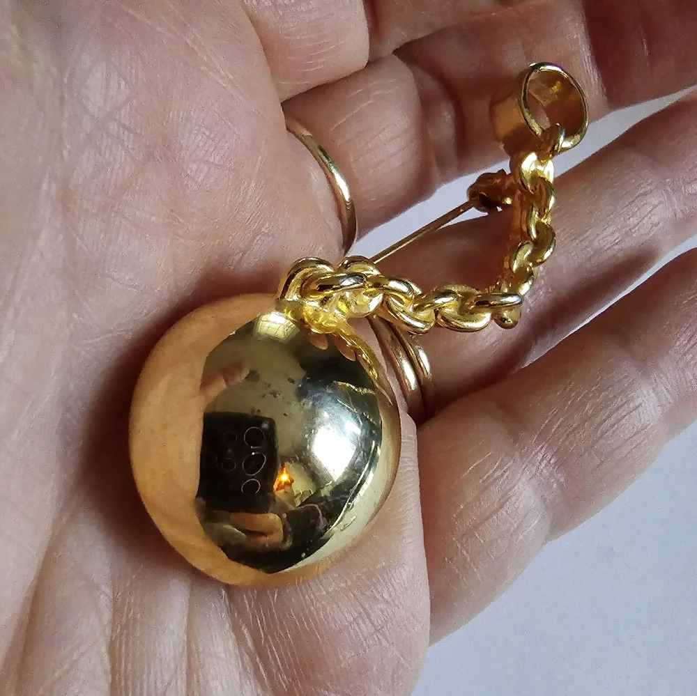 Vintage fun brooch